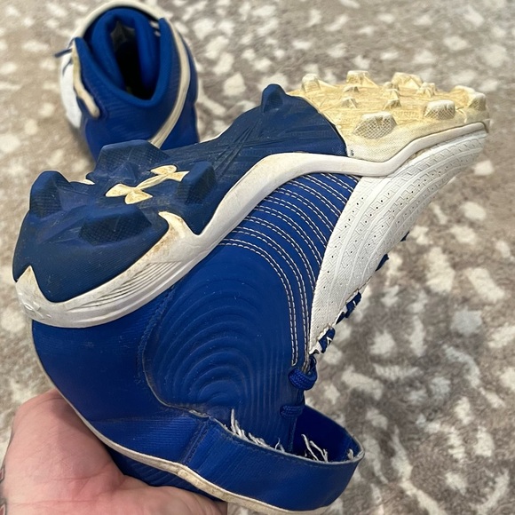 Under Armour Cleats - Picture 7 of 7